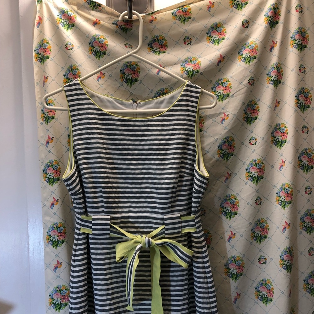 Ann Taylor Loft gray white empire waist dress - Picture 9 of 9